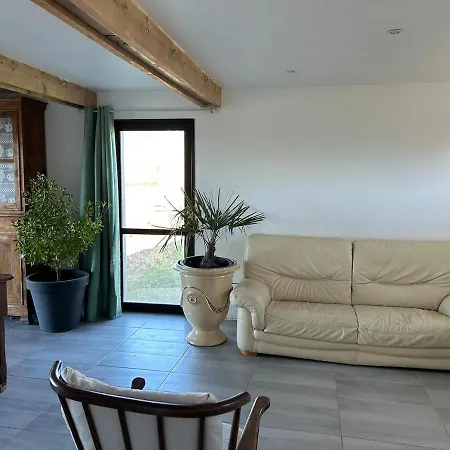 La Loge Des Anes Holiday home